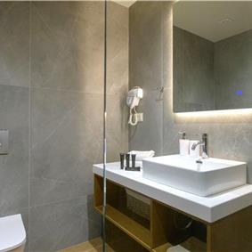 3 bedroom villa with pool & sea view, near Acharavi, sleeps 6